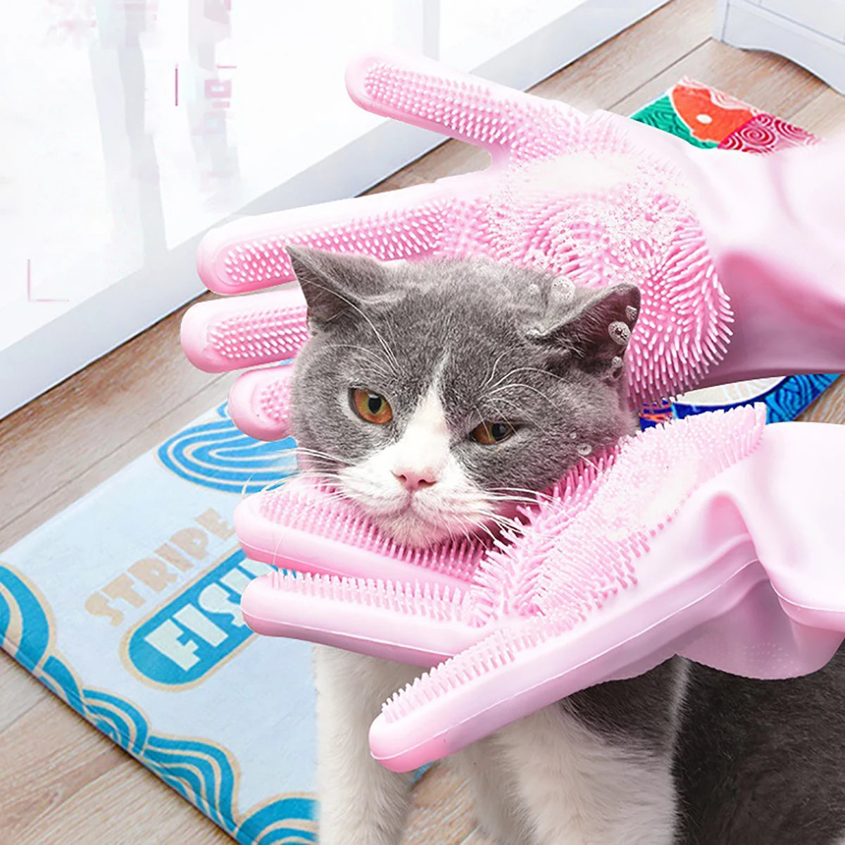 Pet Grooming Gloves – Hair Removal for Dogs & Cats
